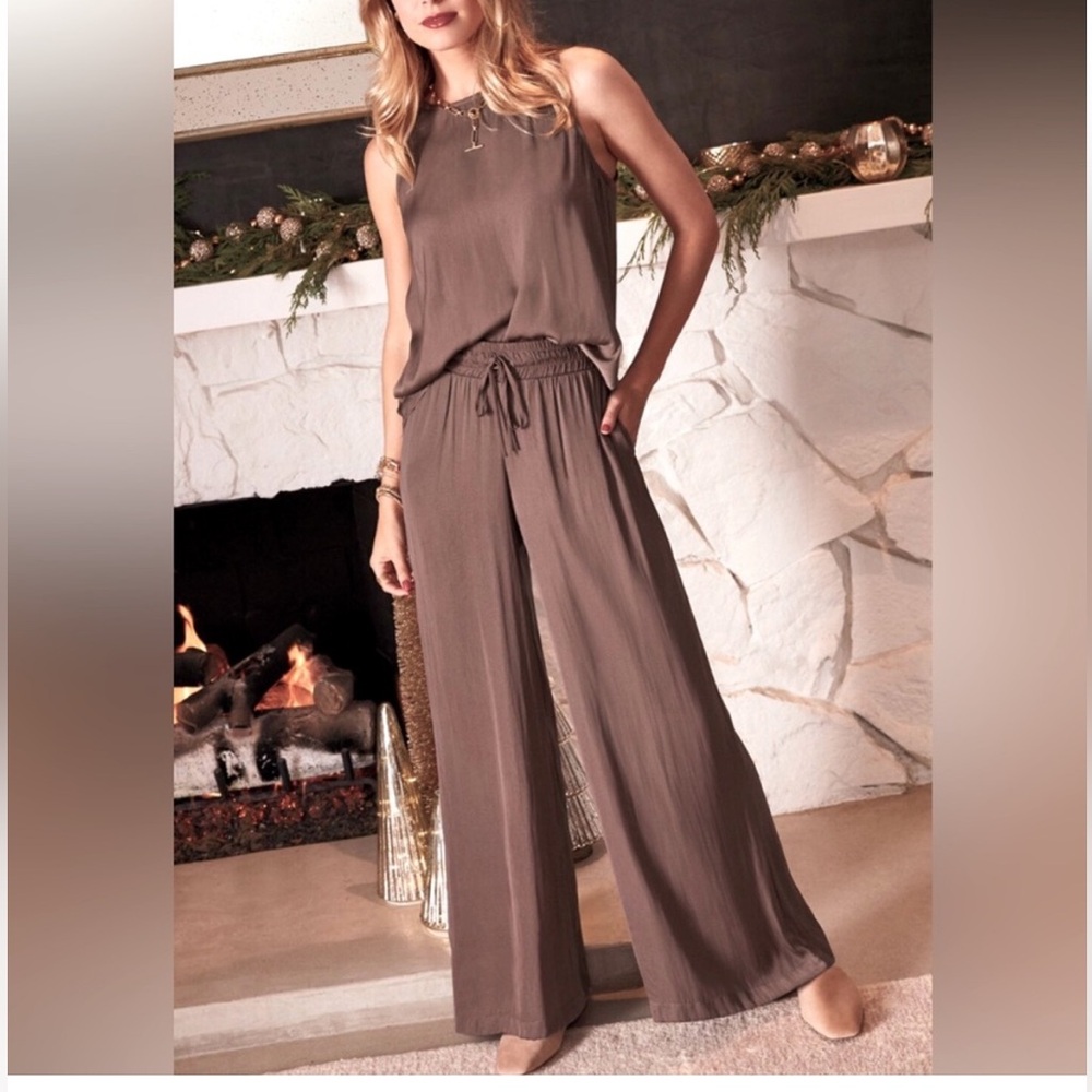 Evereve Brown Wide-Leg Jumpsuit
